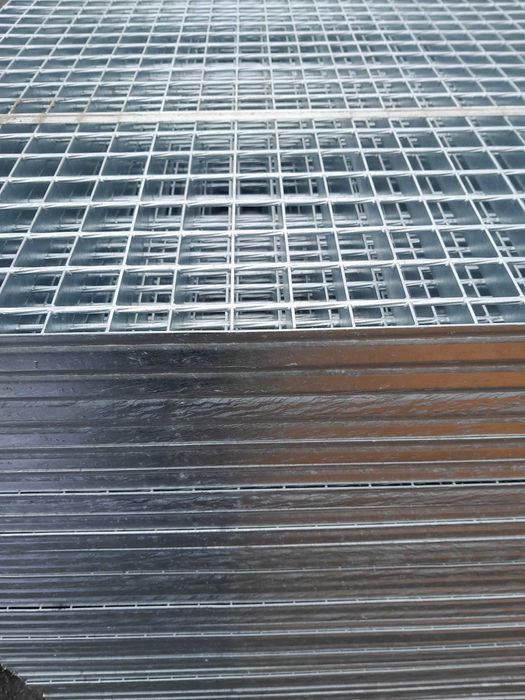 Profil 40x40x1,5 ocynk 40 1,5mm stal stalowy I gatunek sztangi 6mb 6