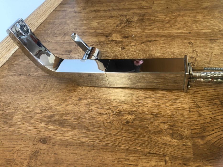 Bateria umywalkowa wysoka marki DEANTE