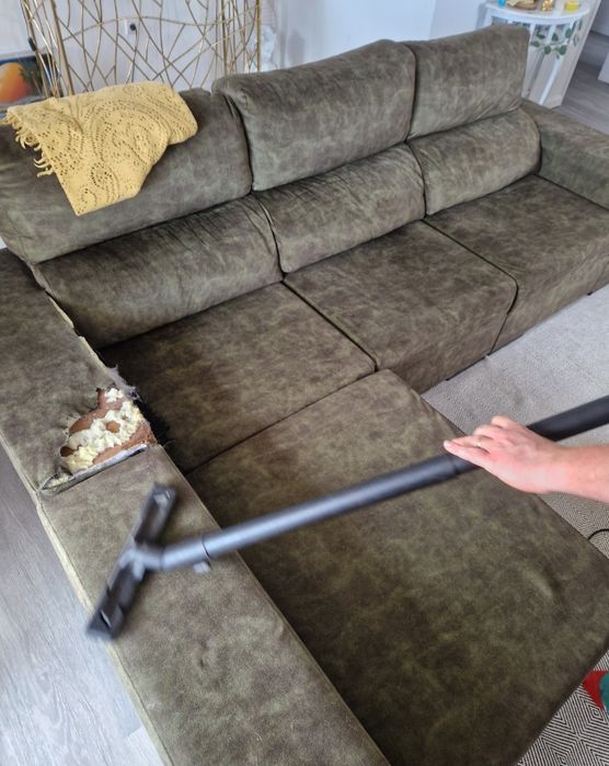 Sofá com chaise longue