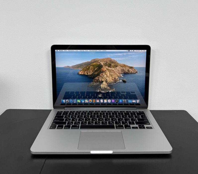 Macbook Pro 2015 (і5/8gb/256 ssd) Гарантія .