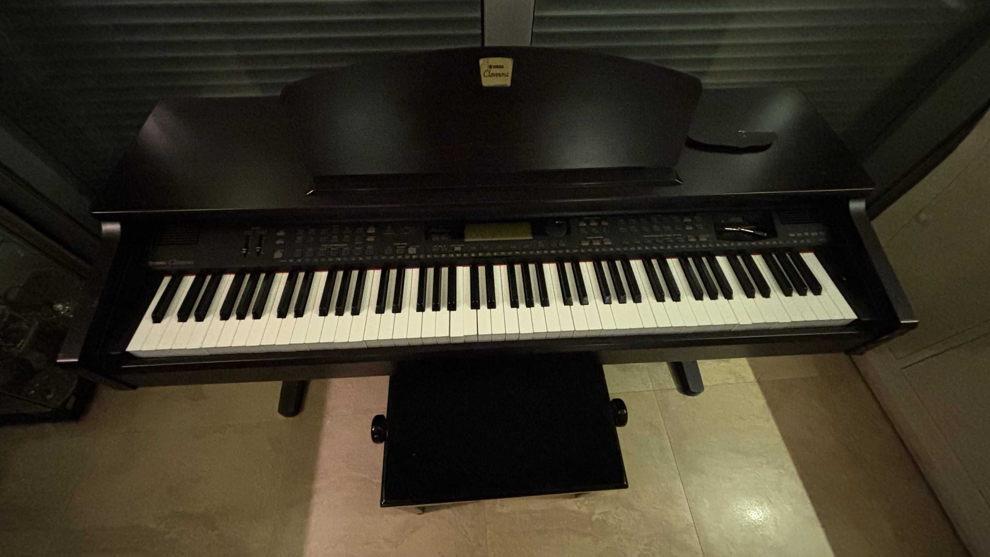 Piano digital Yamaha Clavinova CVP 201