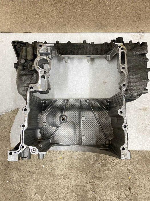 Піддон двигуна Audi / VW V6 TDI
(верхня + нижня частина)