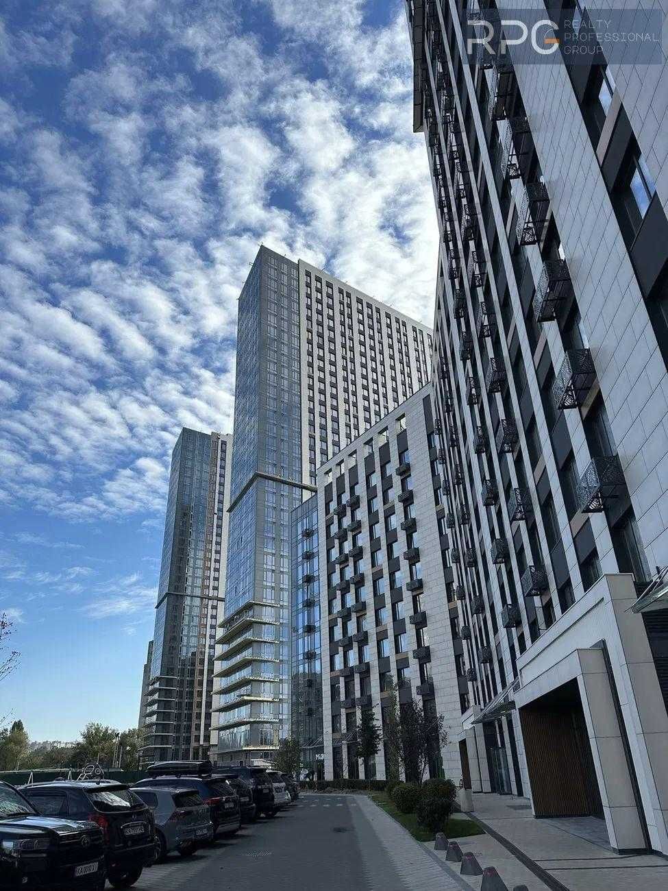 Продається 2-х кім. кв. з терасою  ЖК "Метрополіс". Теремки-1 . Тк