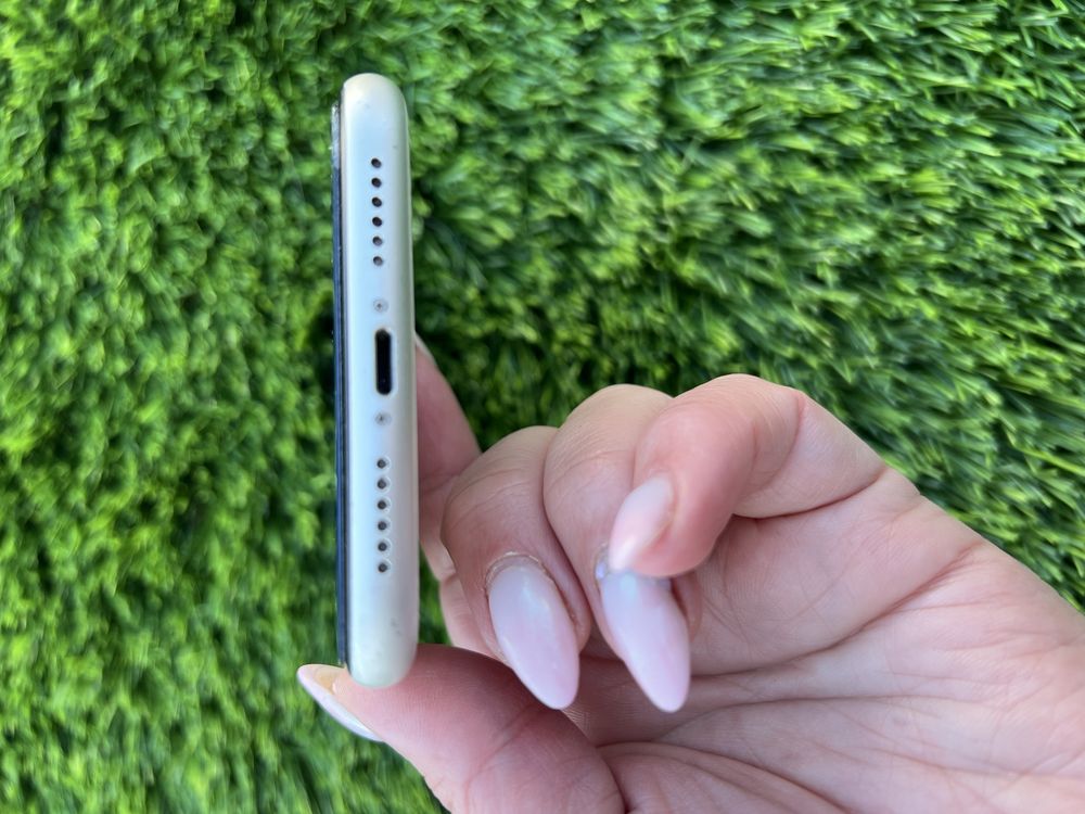 Vendo Iphone 11 em excelente estado.