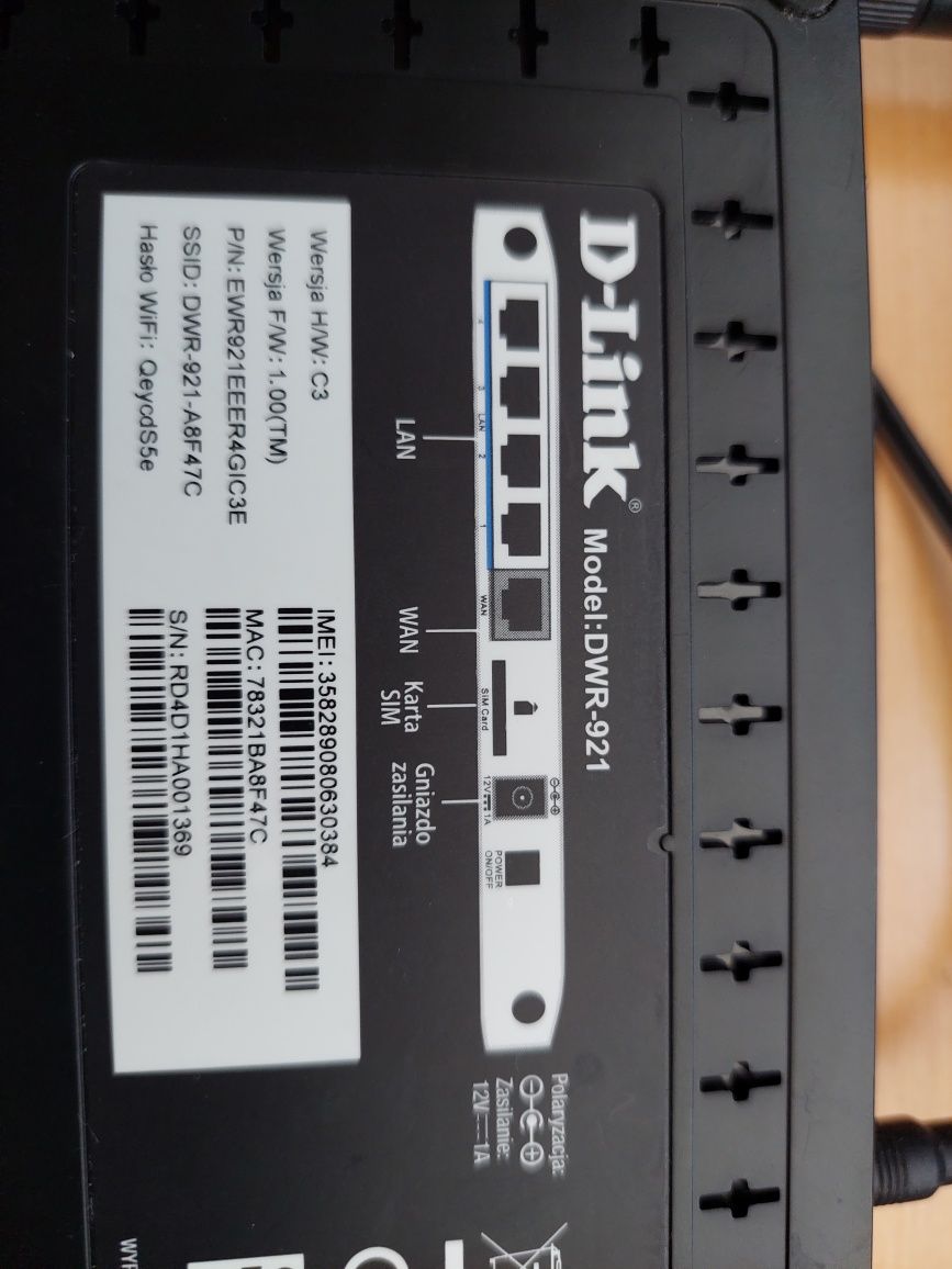 Router biurowy D-Link DWR-921