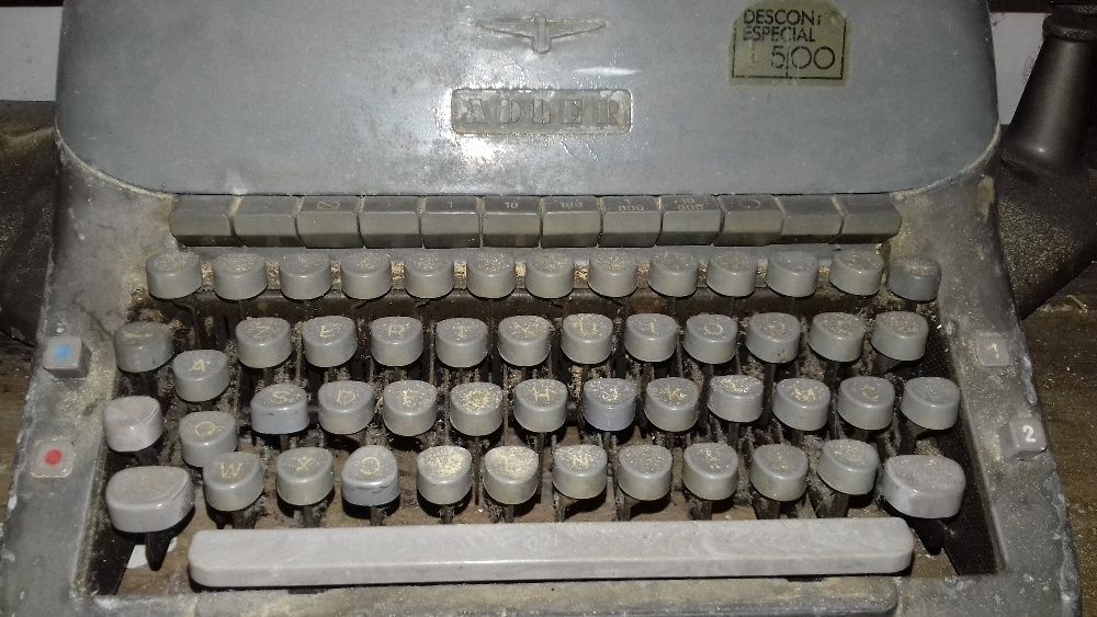 Máquina de escrever ADLER - Vintage