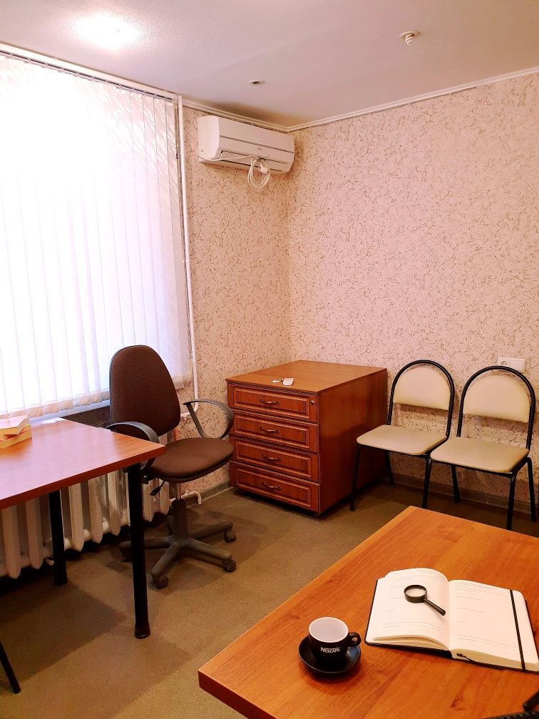 Продам : 3кімн квартира    1 поверх центр Слов'янська можна по сертифі