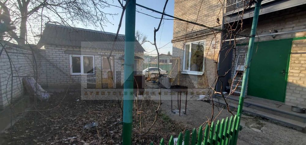 Продам будинок вул. Грушевского.