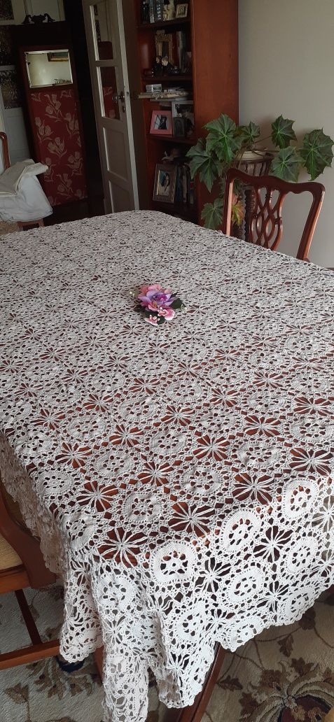 Lindíssima toalha Trabalho Manual-Grande Baixa