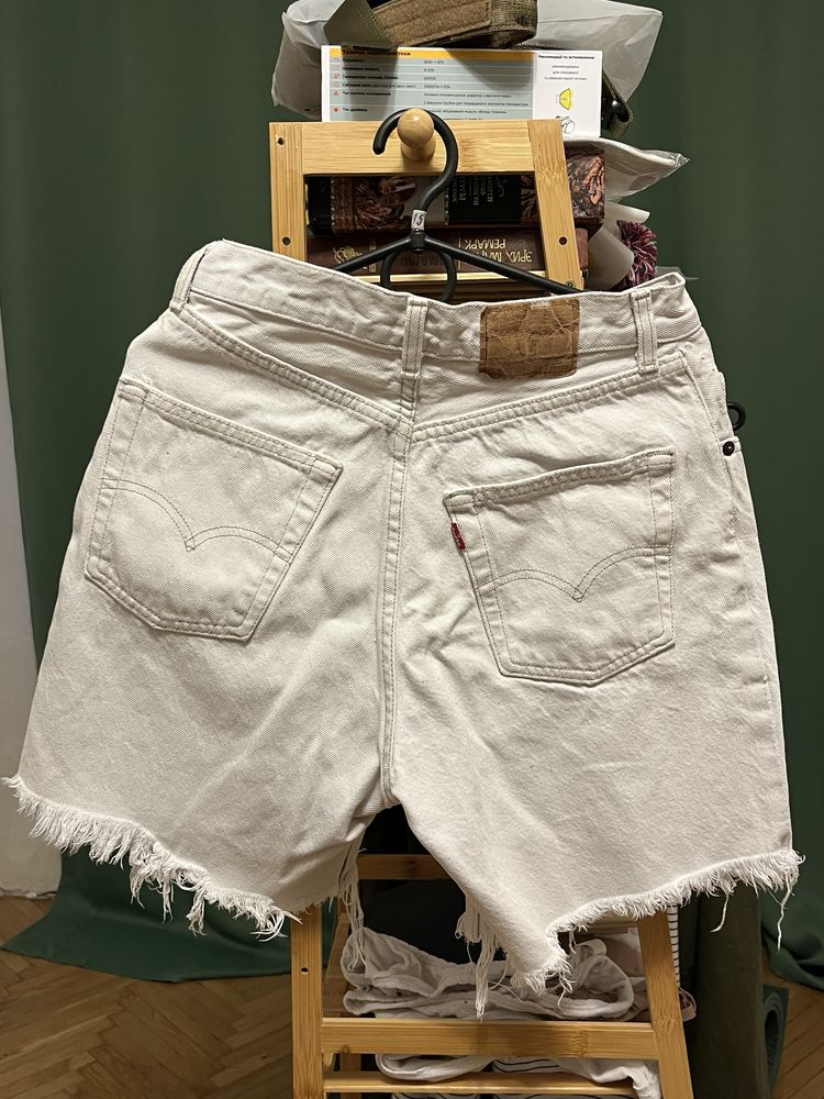 Шорти джинсові білі levis