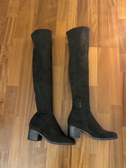 Kozaki Ryłko z elastyczną cholewką  r. 37 jak nowe!