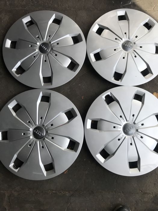 Kapsle Kołpaki dekle Audi oryginalne 16 CALI Jak Nowe