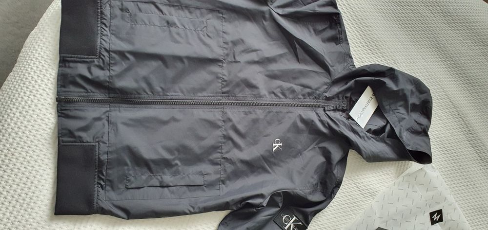 Kurtka  przejsciowa wiosenna Calvin Klein CK rozmiar M