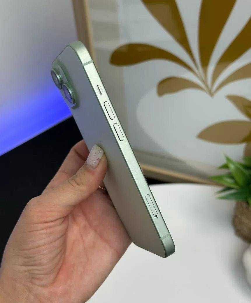 iPhone 15, 256 ГБ