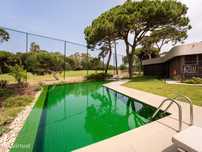 Apartamento T2 com jardim com vista para o Quinta da Marinha Golfe