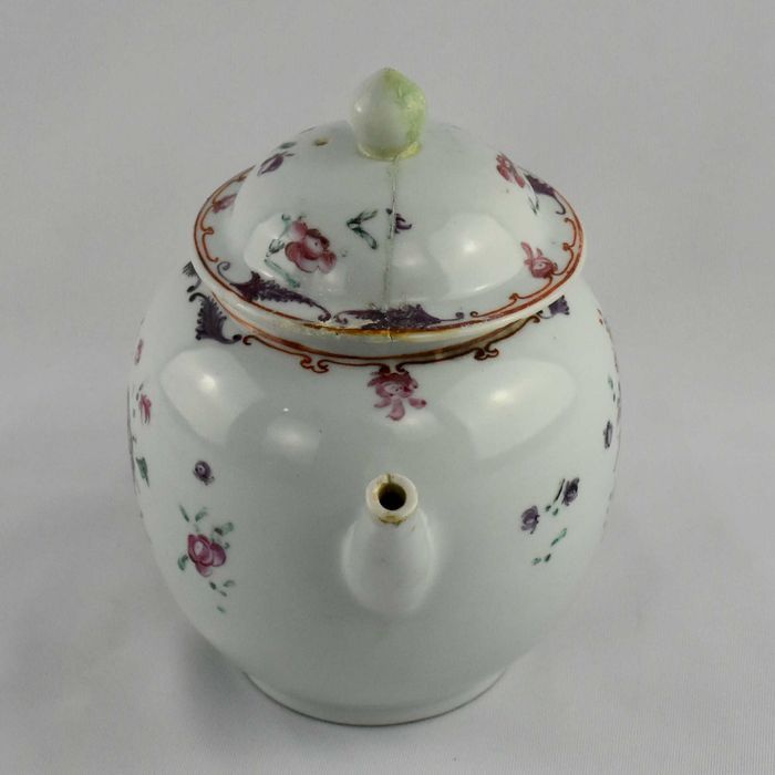 Bule Porcelana da China, decorado com flores, Qianlong, séc. XVIII