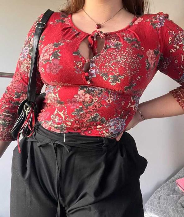 Bluzka Vive Maria top czerwona S kwiaty