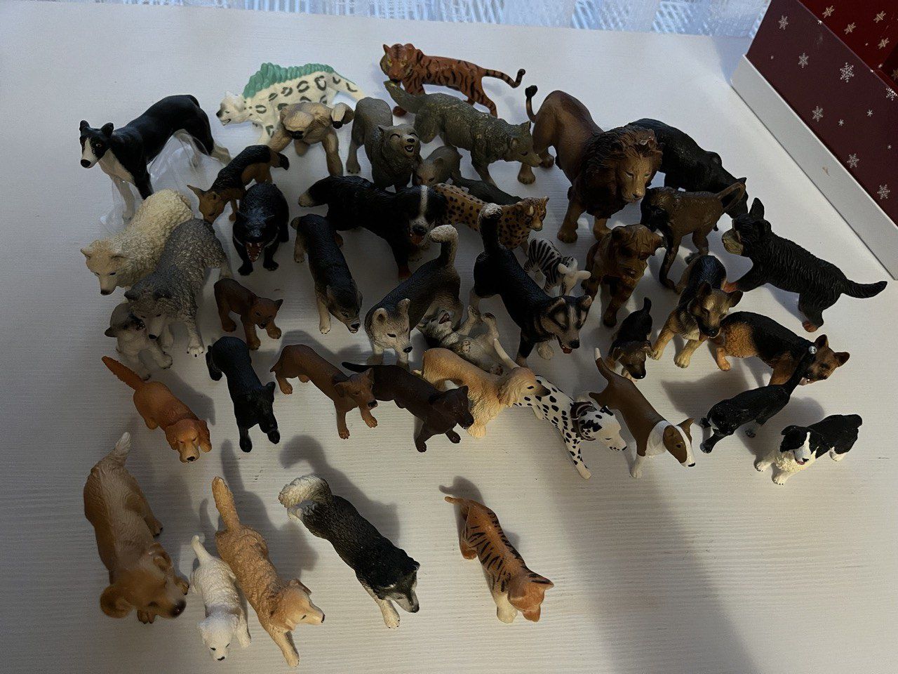 Schleich , papo фігурки
