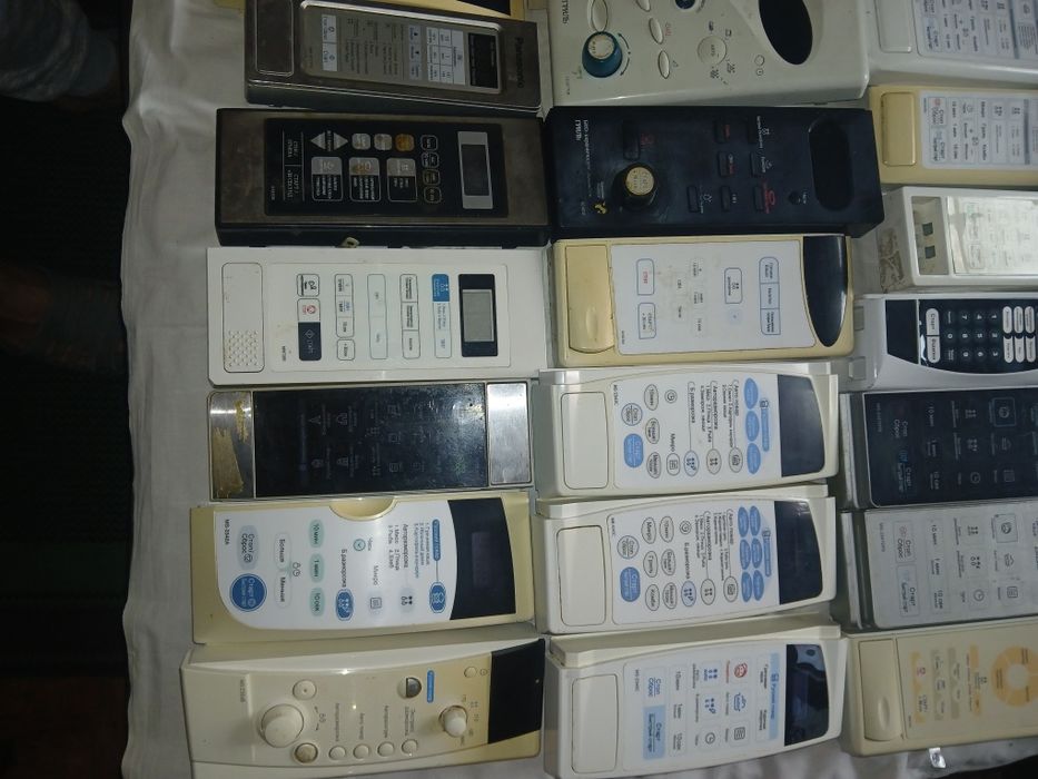 Панель керування,клавіатура мікрохвильовки