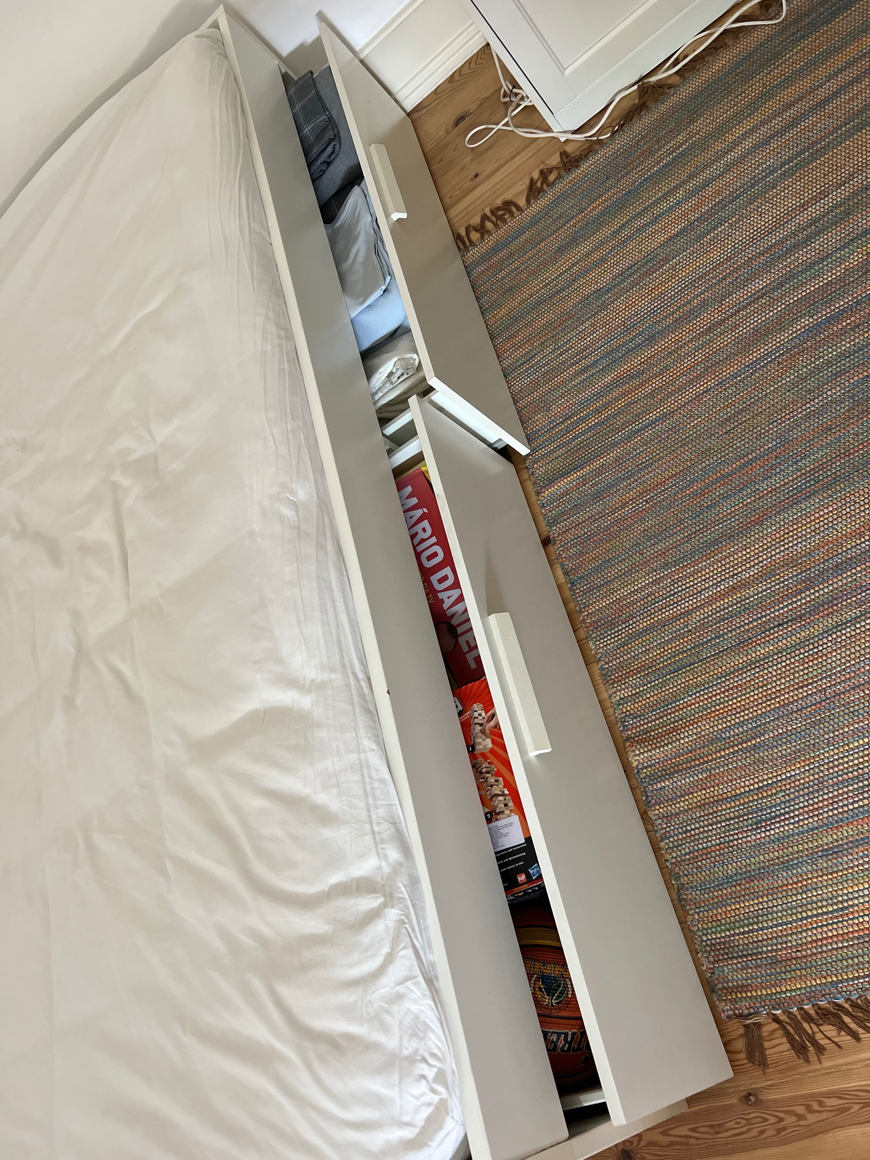 Cama casal com gavetas Ikea BRIMNES