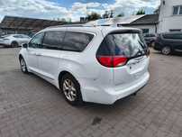 Chrysler Pacifica 2018 Chrysler Pacifica - w POLSCE po opłatach i akcyzie Faktura