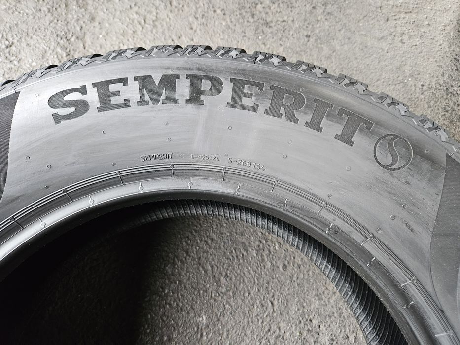 Kpl Opon Zimowe Semperit Speed-Grip 5 215.70.16 100T Rok 2024