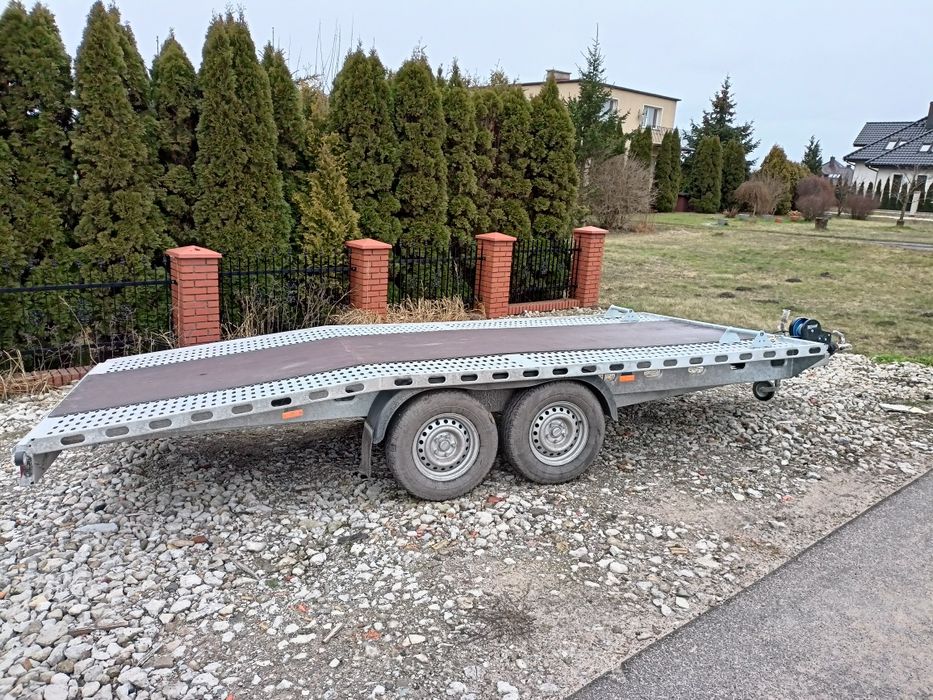 Wynajem Lawety Wypożyczenie lawety przyczepy laweta samochodowa