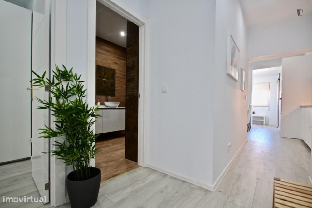 Apartamento com 2 quartos - localizado em Arroios Lisbon
