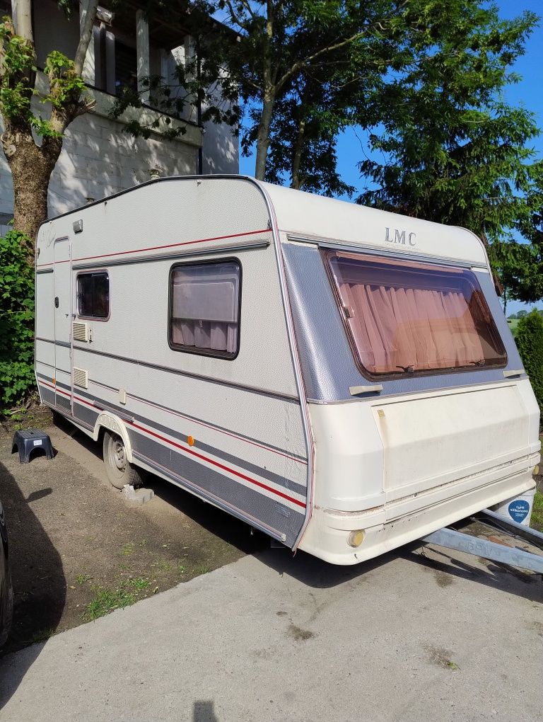 Przyczepa kempingowa Lmc dmc 1200 zarejestrowana w kraju