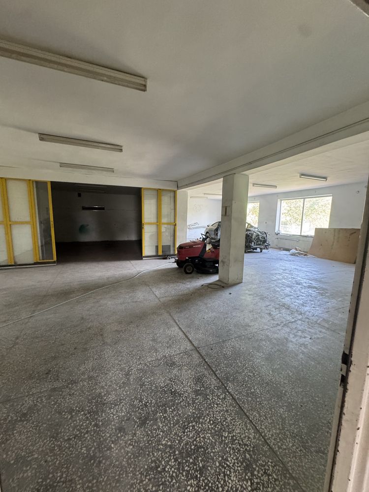 Hala Magazynowa,  pomieszczenia socjalne, duży plac