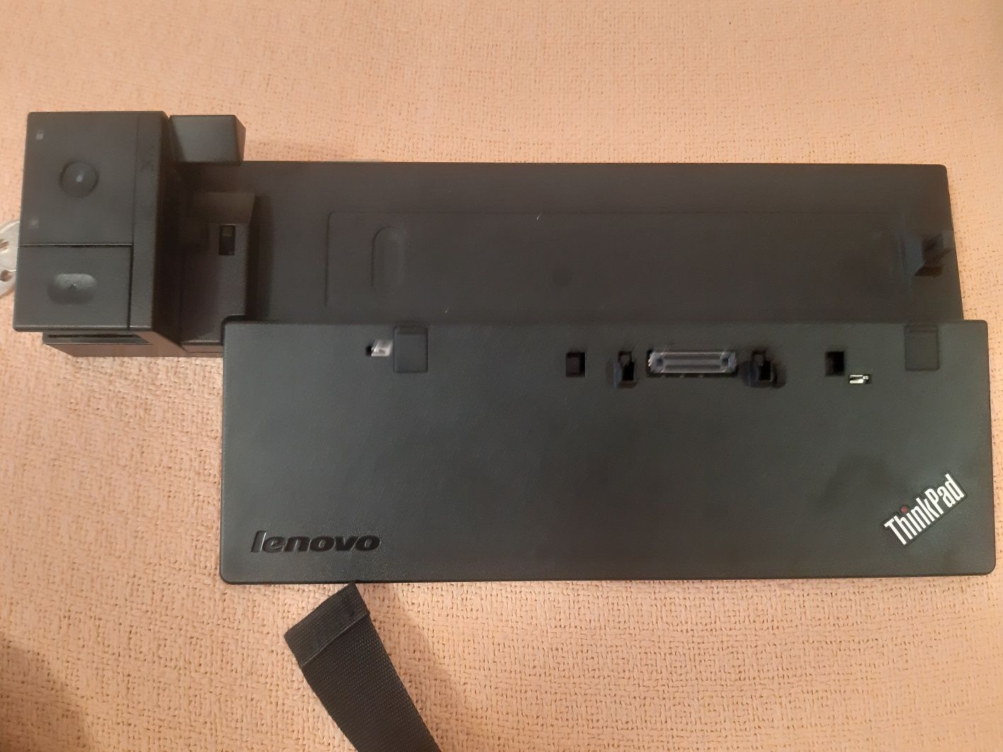 Продам Lenovo ThinkPad Ultra Dock 40A2, док-станція, нова
