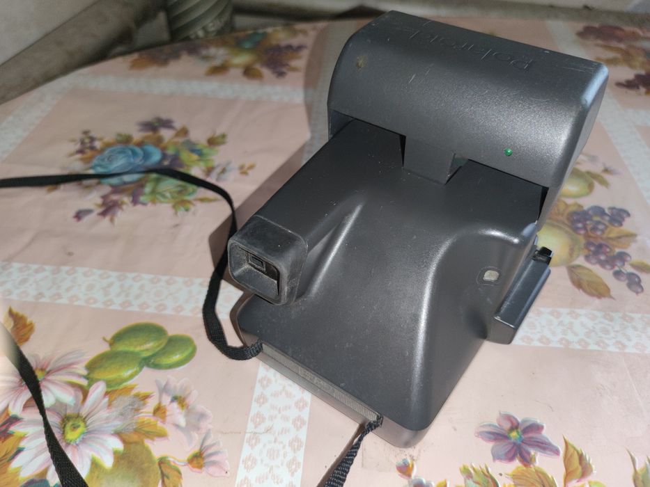 Polaroid 636 OneStep CloseUp на кассетах типа Polaroid 600