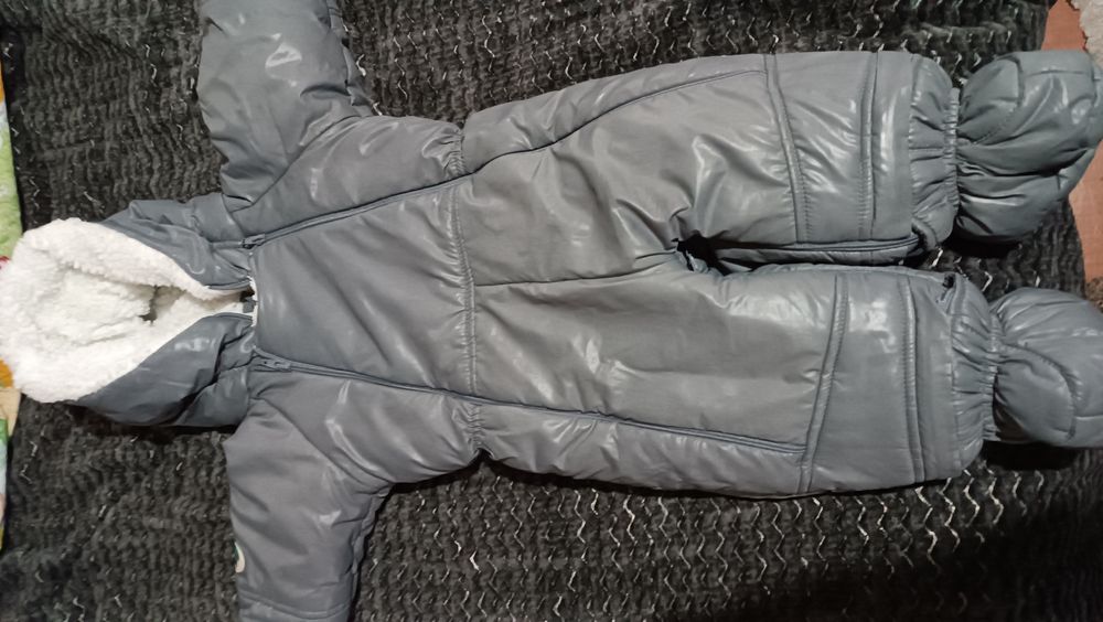 Зимовий комбінезон