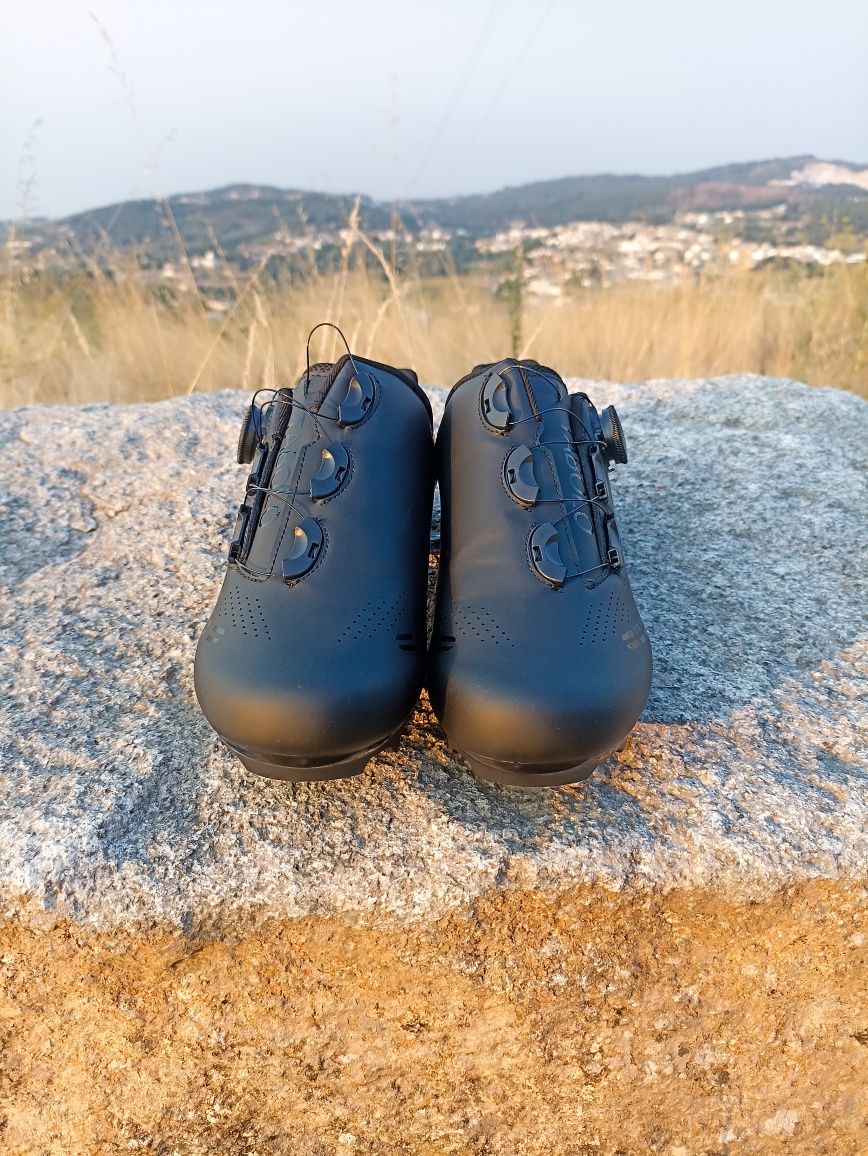 Sapatos Encaixe/BTT