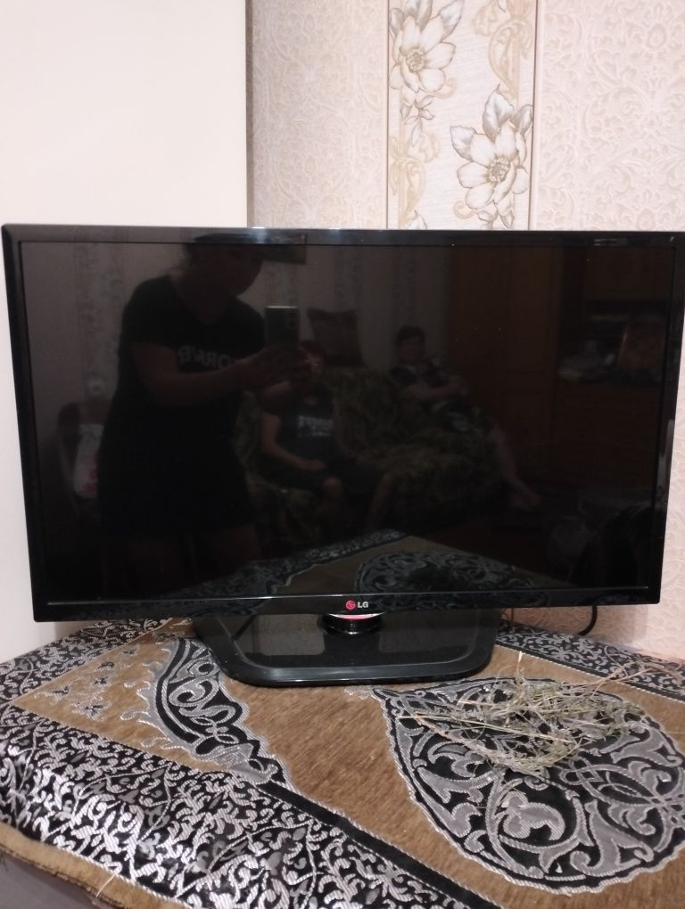 Продам телевізор LG