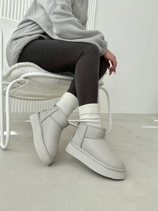 Шкірані сірі уггі, угги, ugg itts серые угі