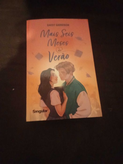 Mais seis meses de verão de Daisy Garrinton