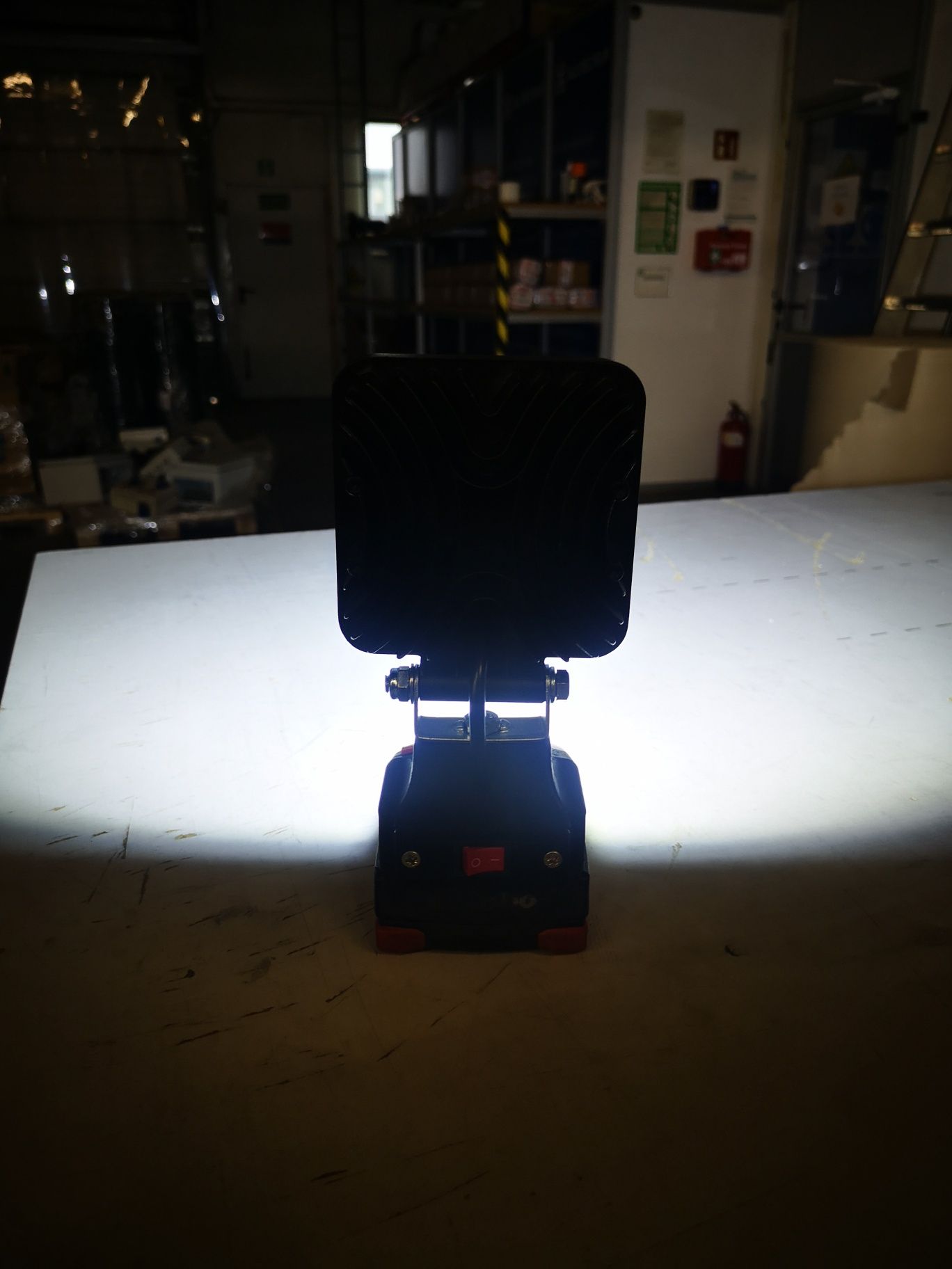 Metabo 18v Lampa led z adapterem do akumulatorów