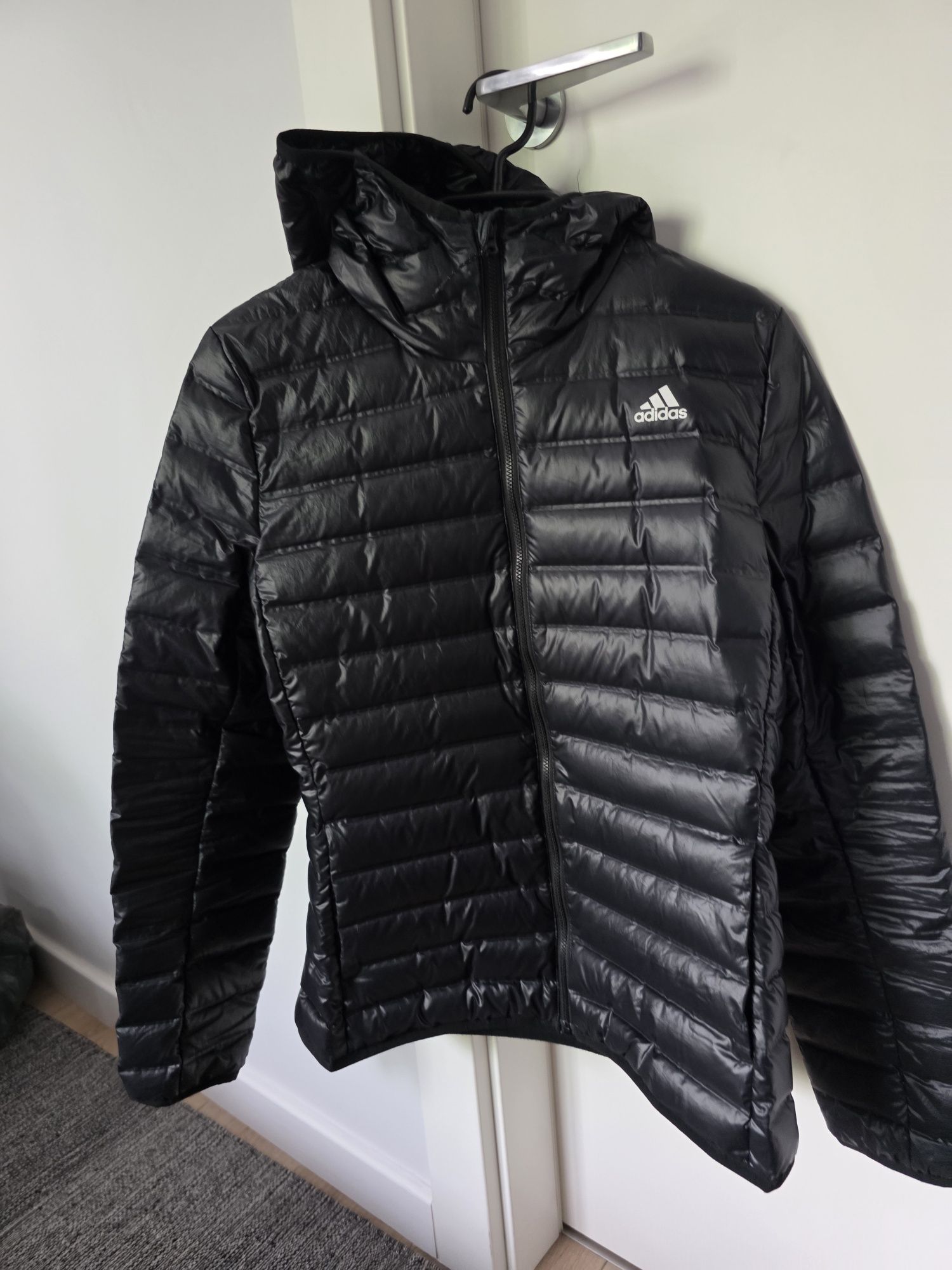 Kurtka Adidas L czarna