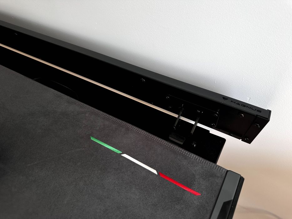 Sprzedam biurko SECRETLAB Magnus pro XL