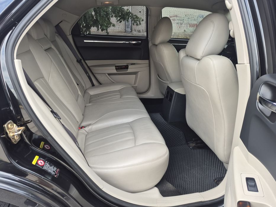 Chrysler 300c 2.7