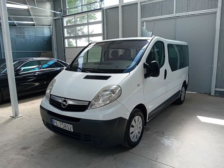 Opel Vivaro 9-cio osobowy