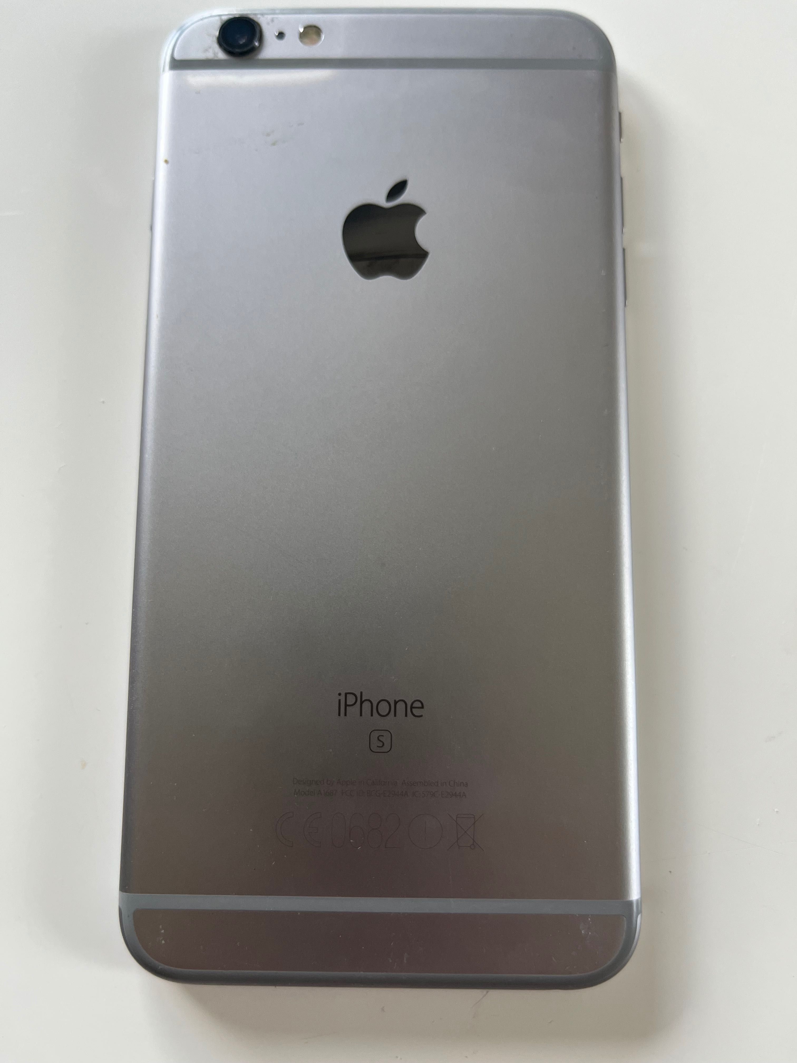 iPhone s 6 w kolorze czarnym