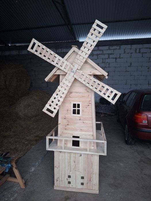 Duży wiatrak ogrodowy - ozdoba do ogrodu
