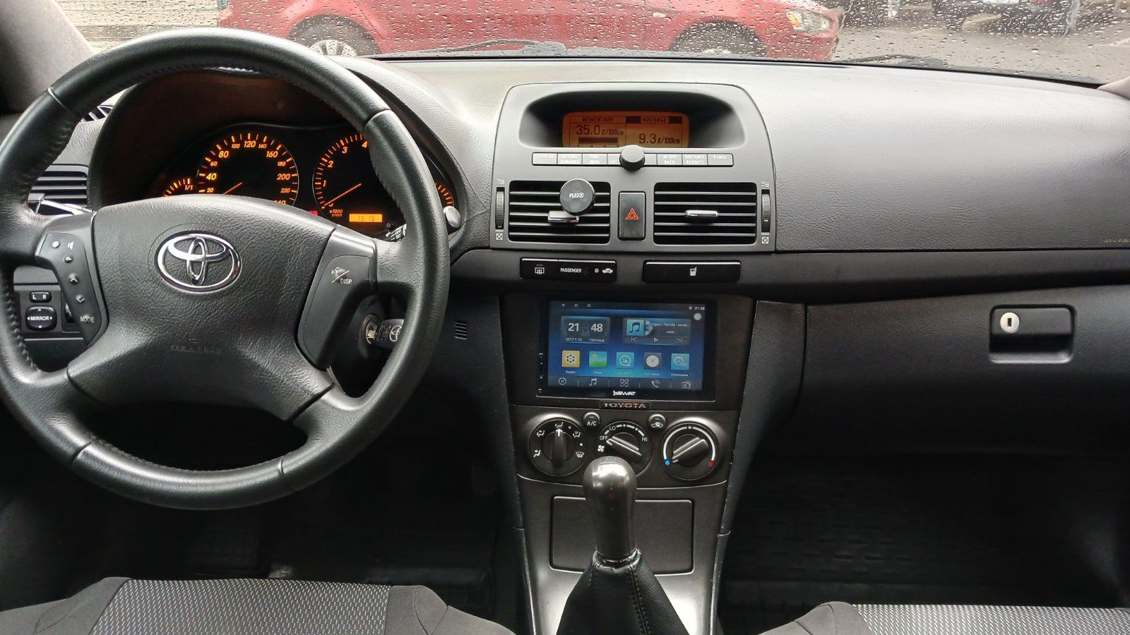 Toyota Avensis 1.8 чорний металік.