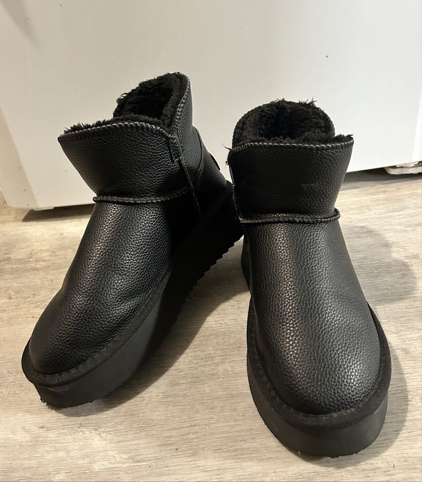 Угги чёрные тёплые