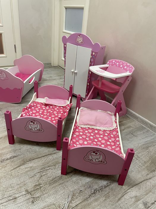 Деревяні меблі для ляльки