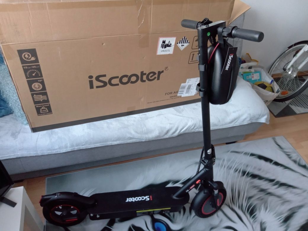 Hulajnoga iscooter i9 max 500W 35km/h  10Ah fabrycznie nowa.