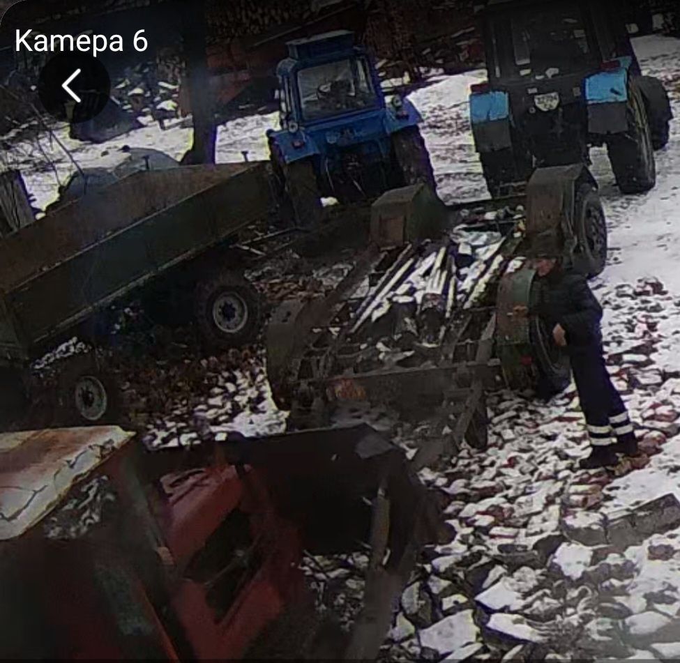Дт -75 гусеничний трактор трал для перевезення