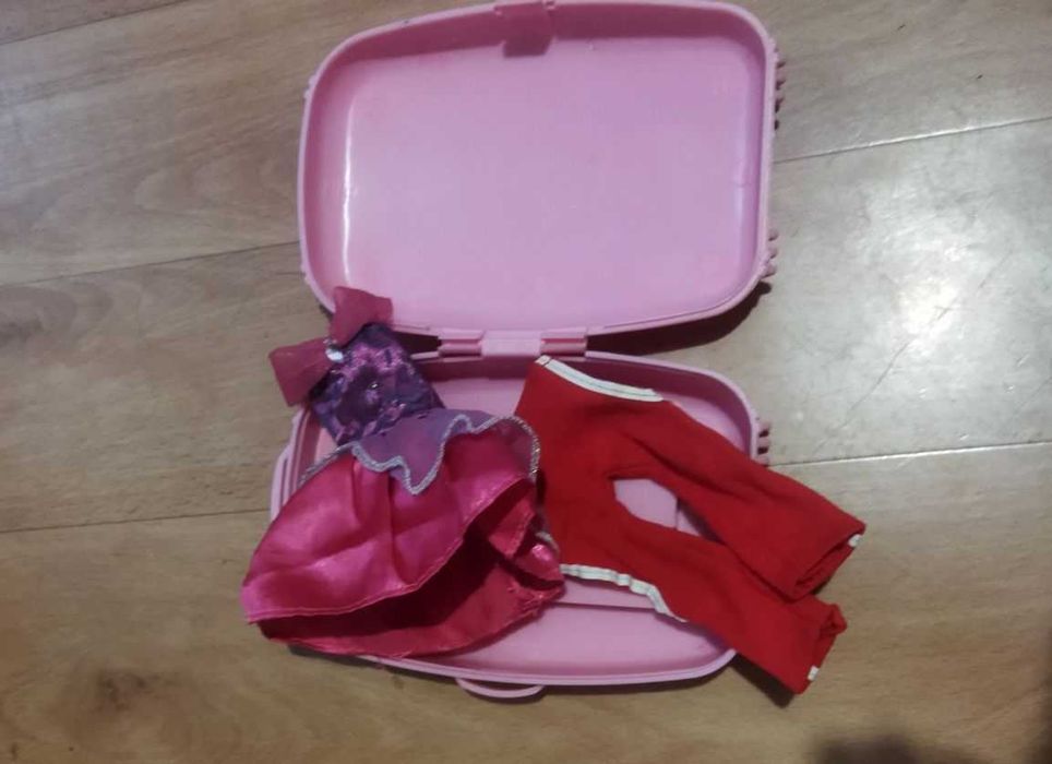 Іграшковий чемодан для ляльки Barbie